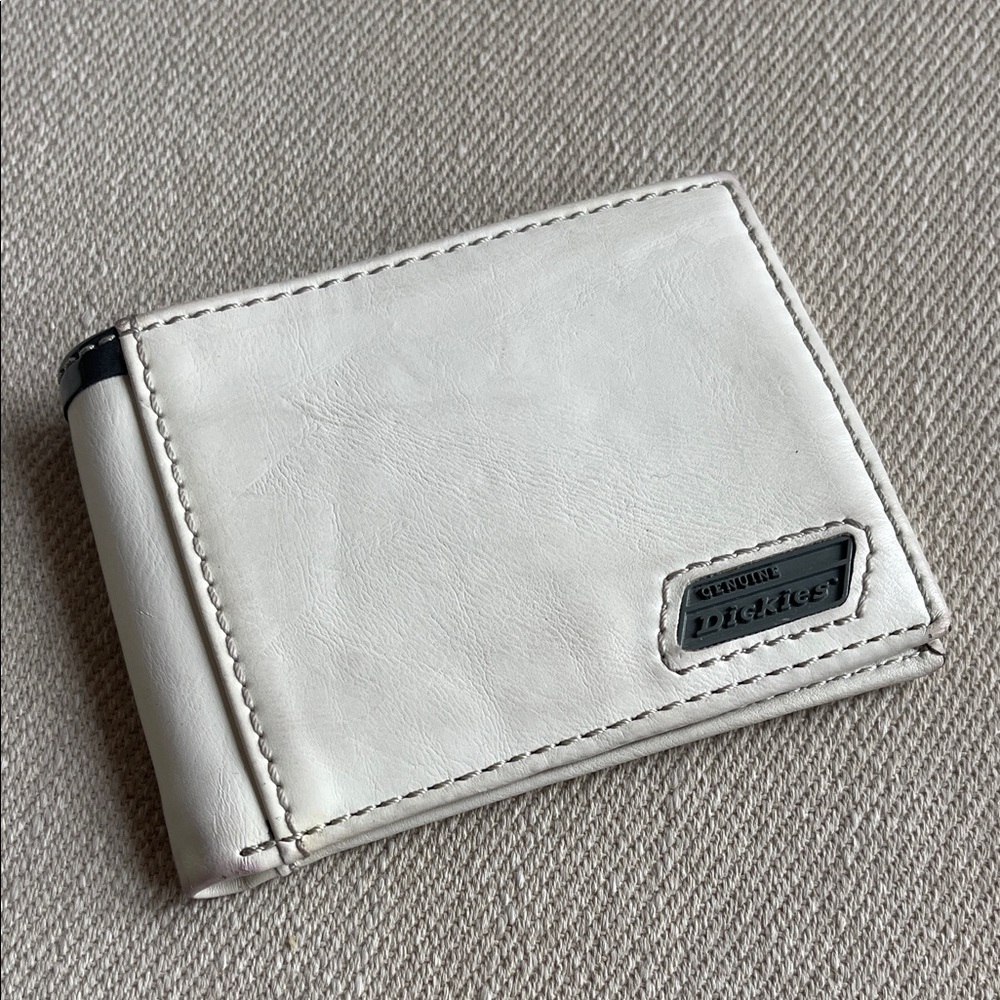 Dickies | White Genuine Leather Bifold Wallet | Classic Capacity | EUC